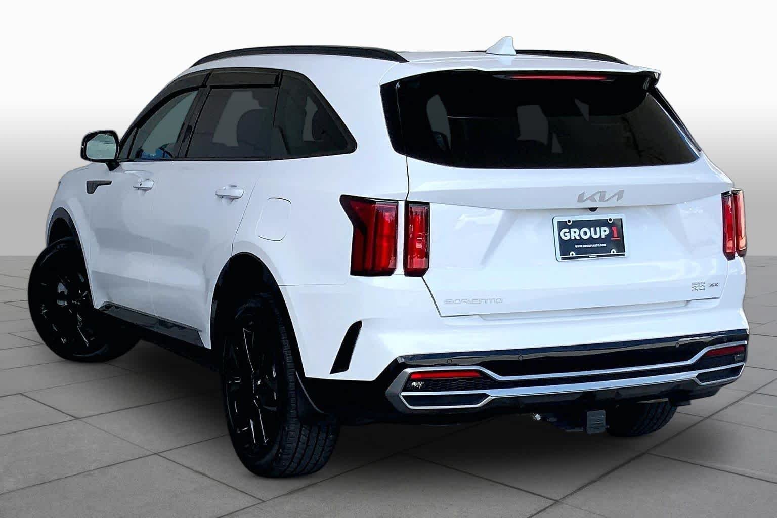 Used 2023 Glacial White Pearl Kia SX image 12
