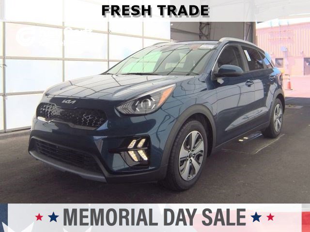 2022 Kia Niro LX's photo