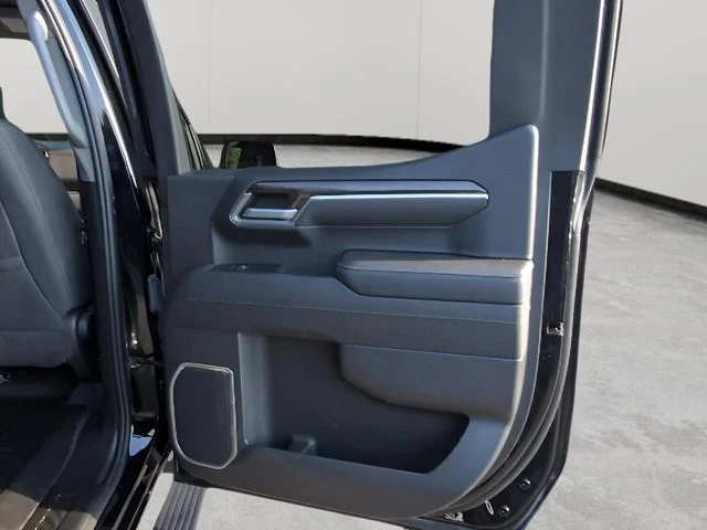 Used 2022 Black Chevrolet LT image 45