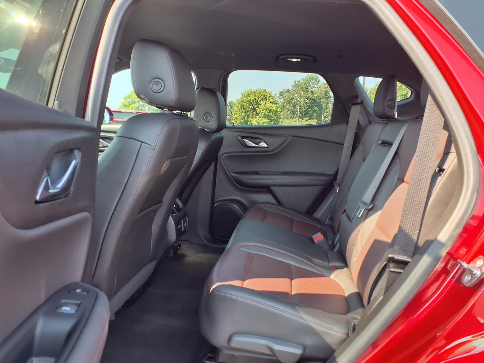 Used 2020 CAJUN RED TINTCOAT Chevrolet RS image 27
