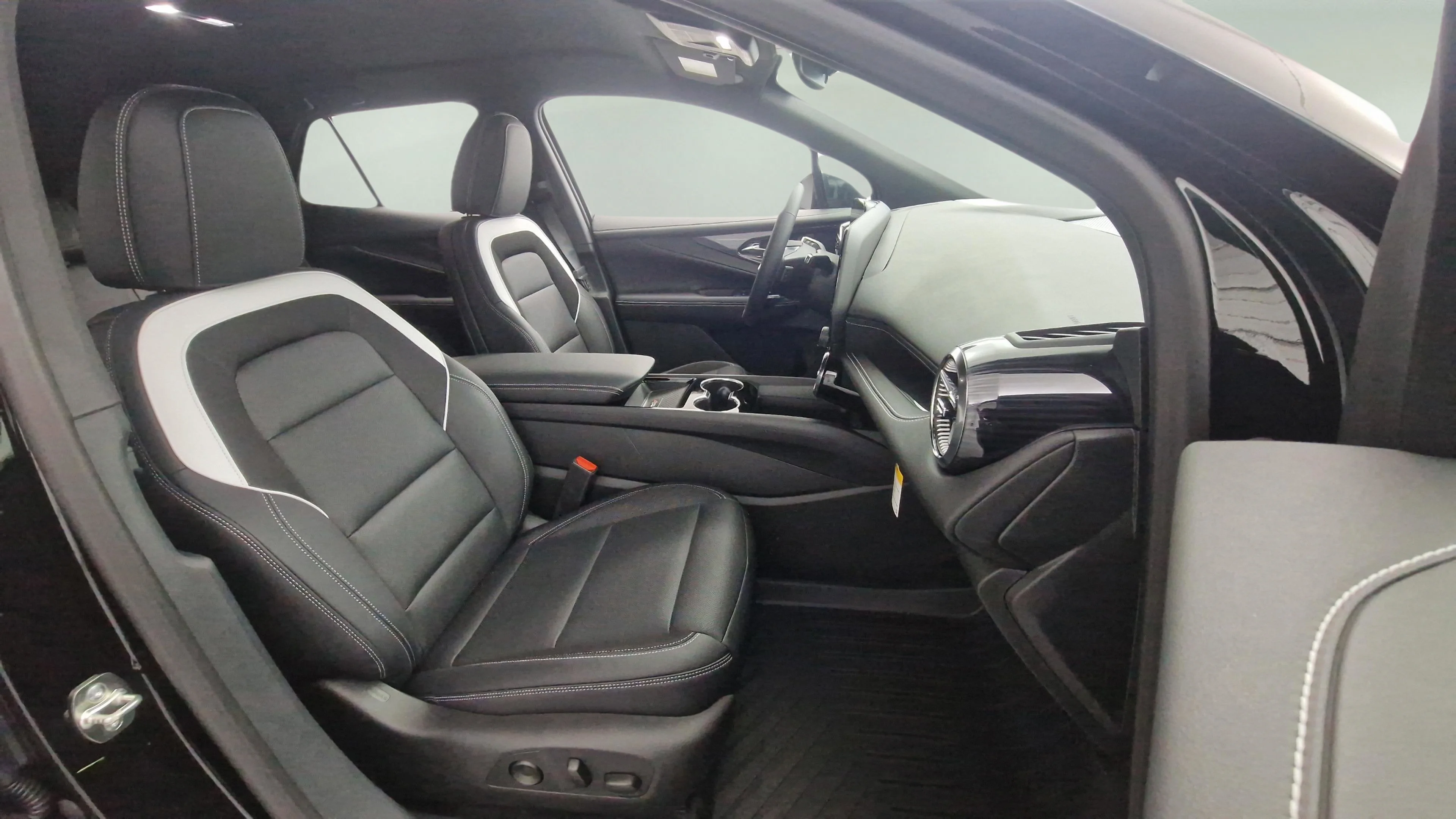 New 2025 Black Chevrolet LT image 12