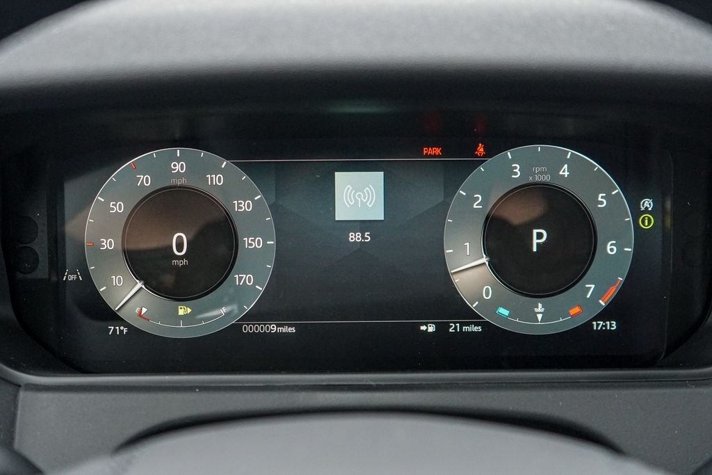 New 2026 Fuji White Land Rover S image 19
