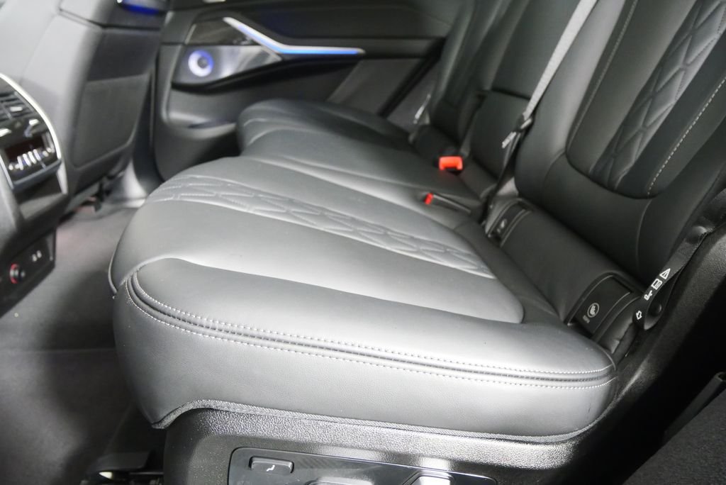 2026 BMW X7 M60i - Photo 15