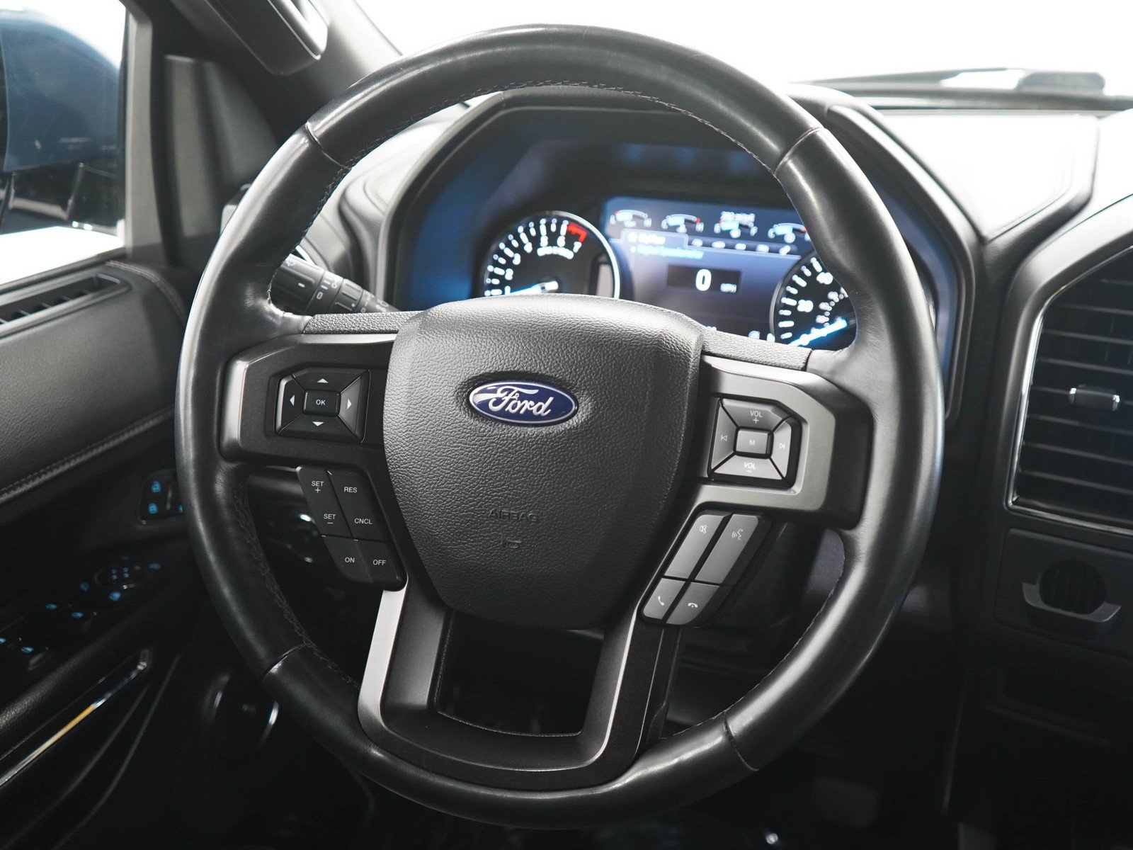 Used 2020 Blue Metallic Ford Limited image 15