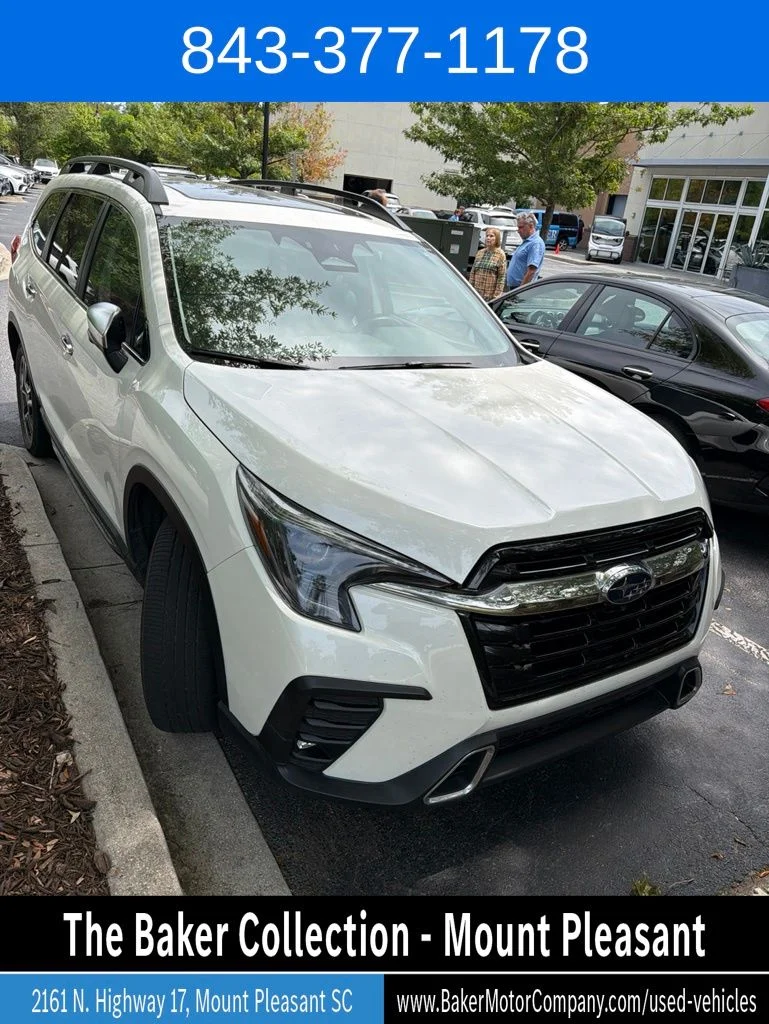 2023 Subaru Ascent Touring's photo