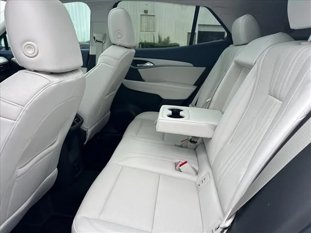 Used 2026 White Buick Avenir image 17