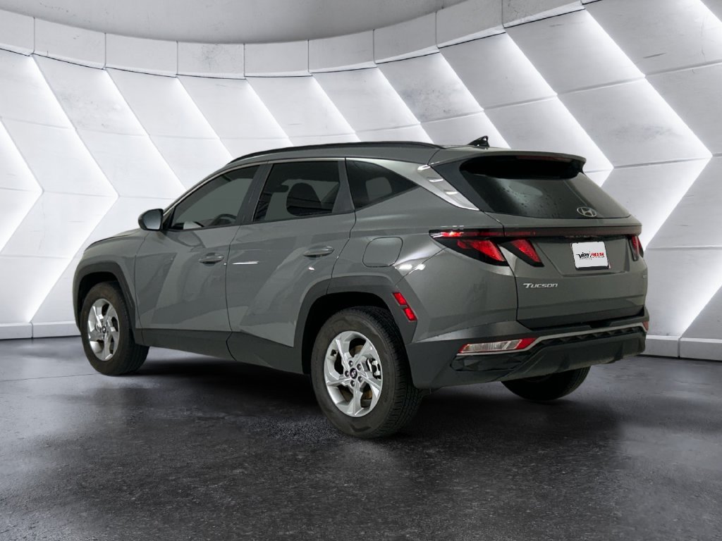 Used 2024 Gray Hyundai SEL image 6