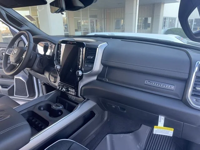 New 2026 Bright White Clear-Coat Exterior Paint RAM Laramie image 30