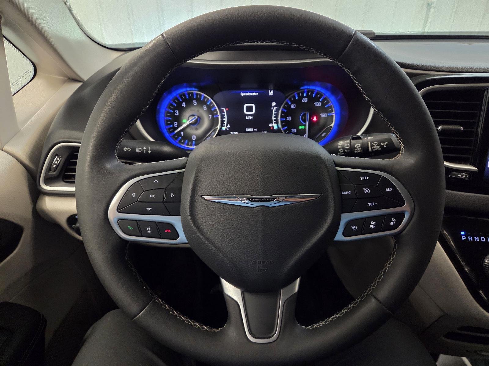 Used 2023 Brilliant Black Crystal Pearlcoat Chrysler Touring L image 11