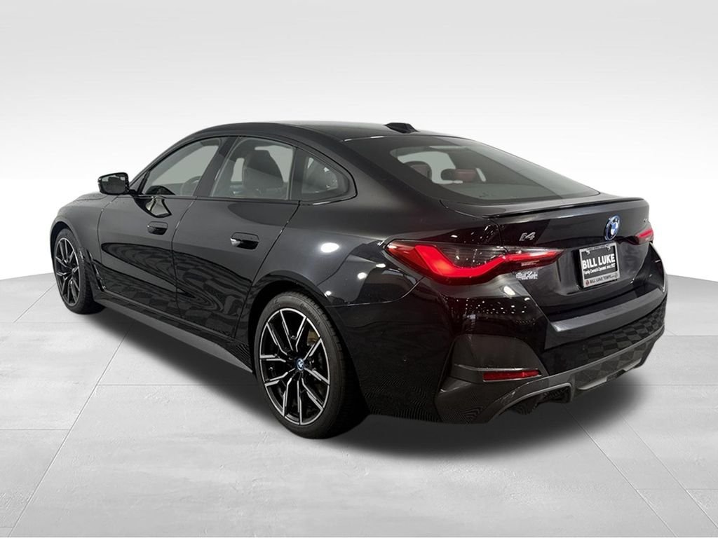 Used 2023 Black Sapphire Metallic BMW eDrive40 image 8