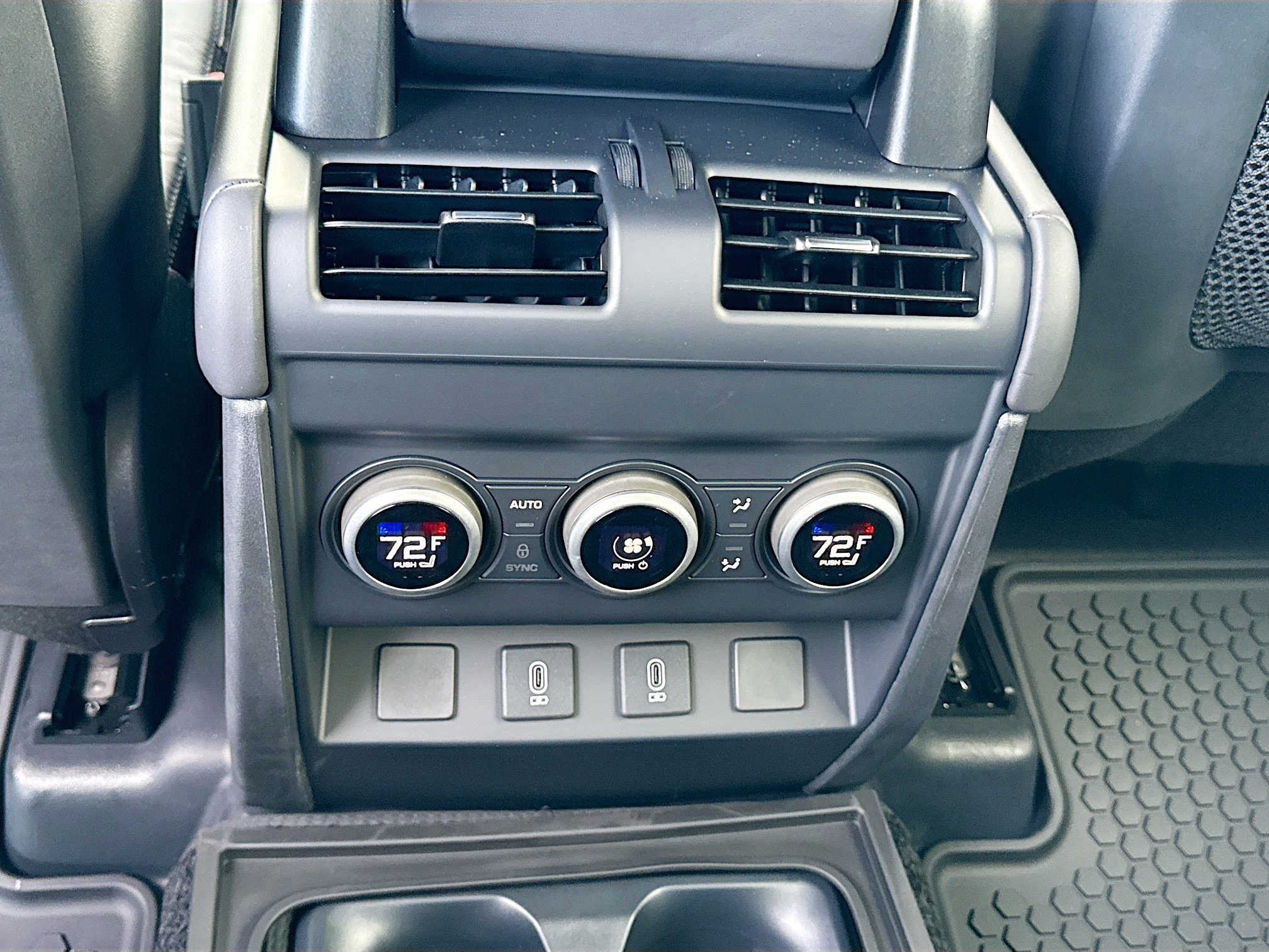 New 2026 Fuji White Land Rover X-Dynamic SE image 20