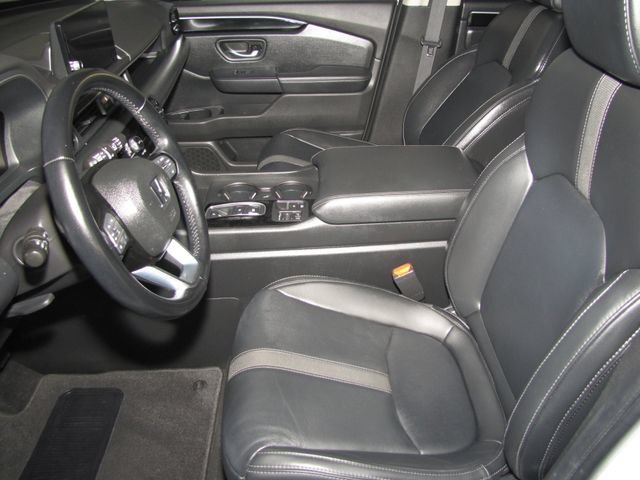 Certified Used 2024 Platinum White Pearl Honda EX-L 7 Passenger image 46