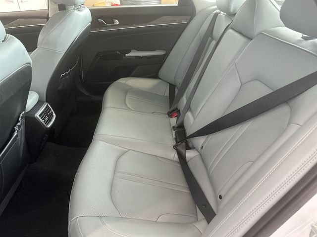 Used 2024 White Kia EX image 27