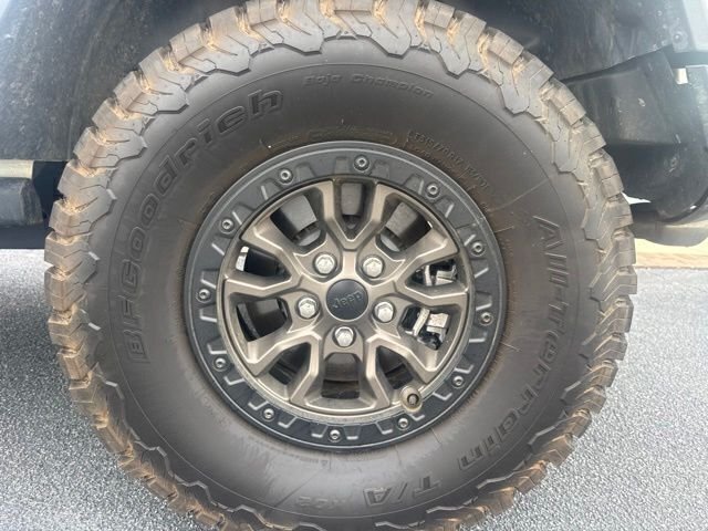 Used 2021 White Jeep Unlimited Rubicon 392 image 10