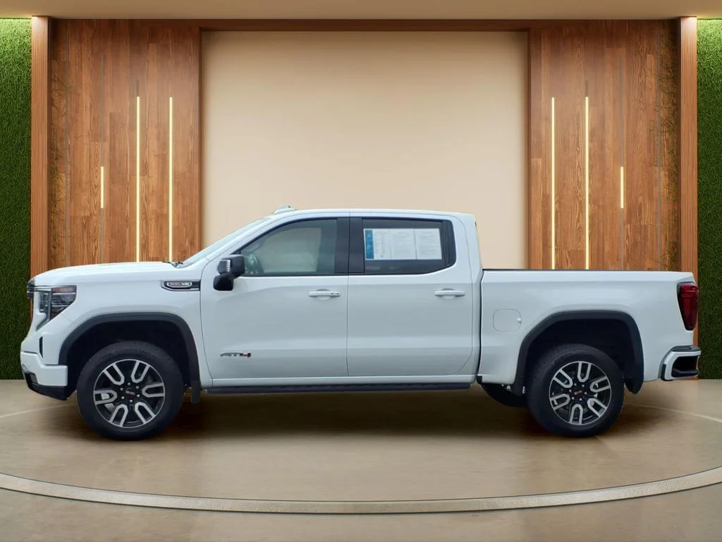 Certified Used 2022 White GMC AT4 image 28