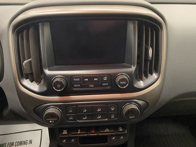 Used 2016 Red Chevrolet Z71 image 35