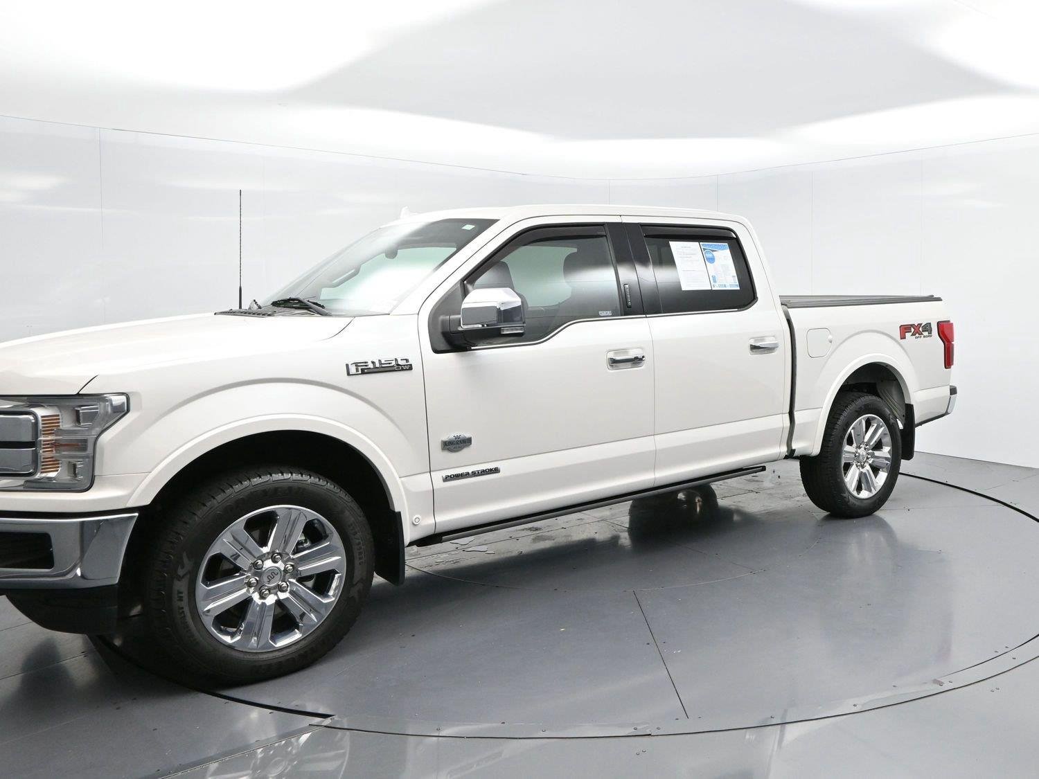 Used 2018 White Platinum Metallic Tricoat Ford XL image 4