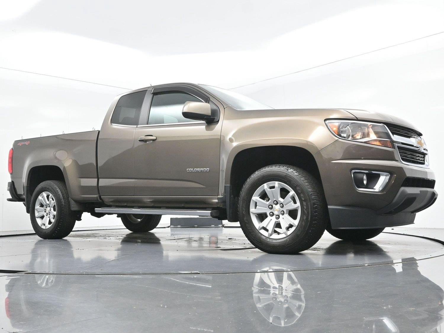 Used 2015 Brownstone Metallic Chevrolet 4WD LT image 51