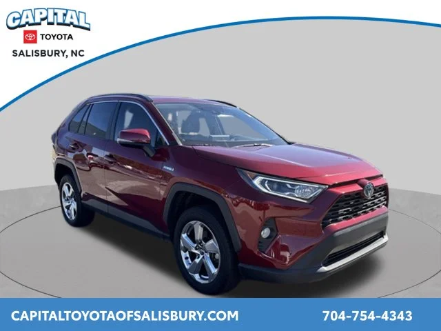 Used 2021 Red Toyota XLE Premium image 1