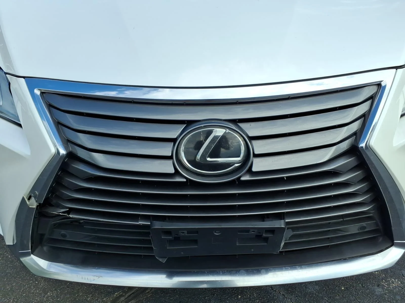 Used 2019 Eminent White Pearl Lexus RX 350L Premium image 15