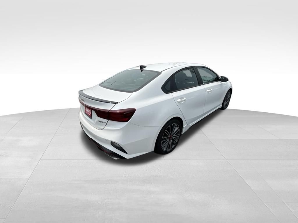 Used 2023 White Kia GT image 18