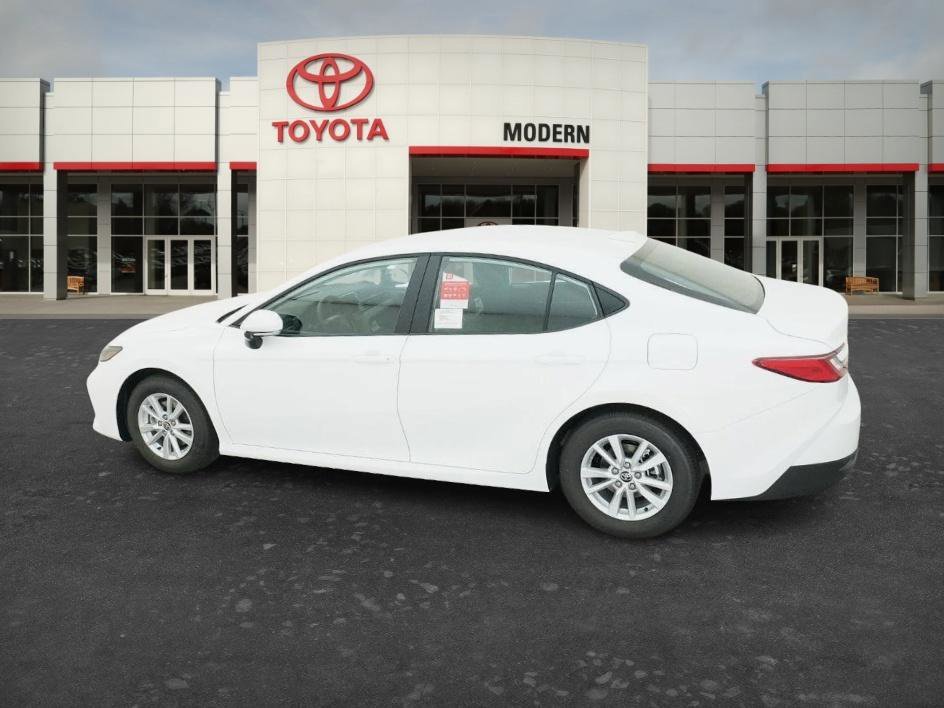 New 2026 Ice Cap Toyota LE image 9