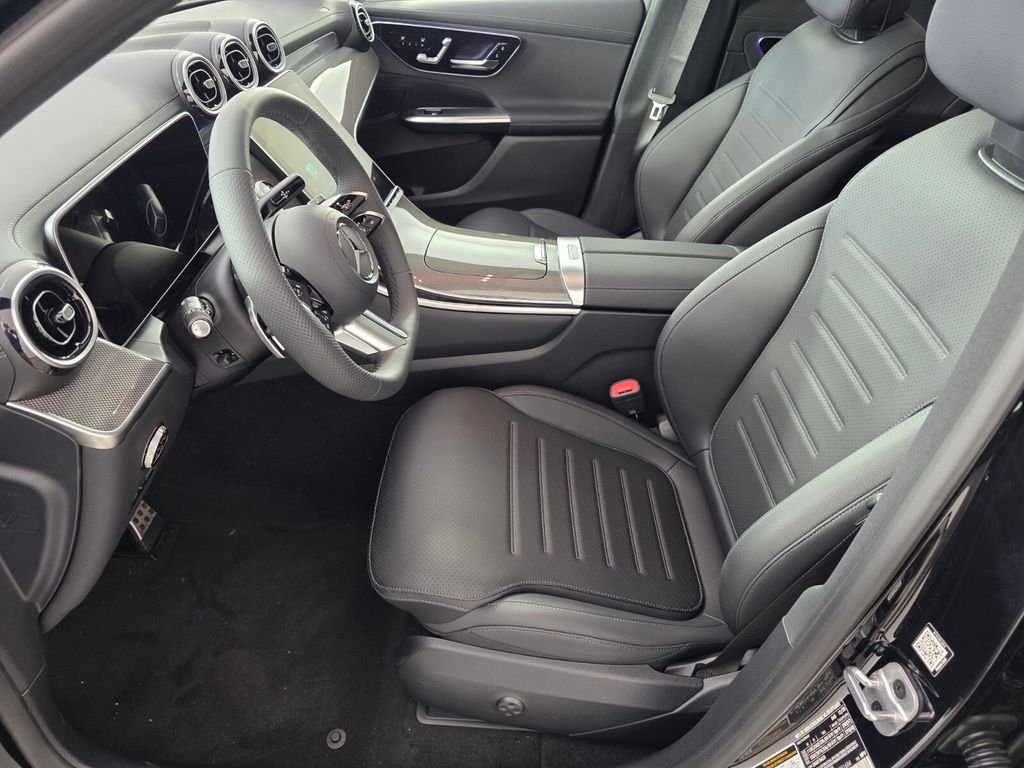 New 2026 Black Mercedes-Benz GLC 300 image 6