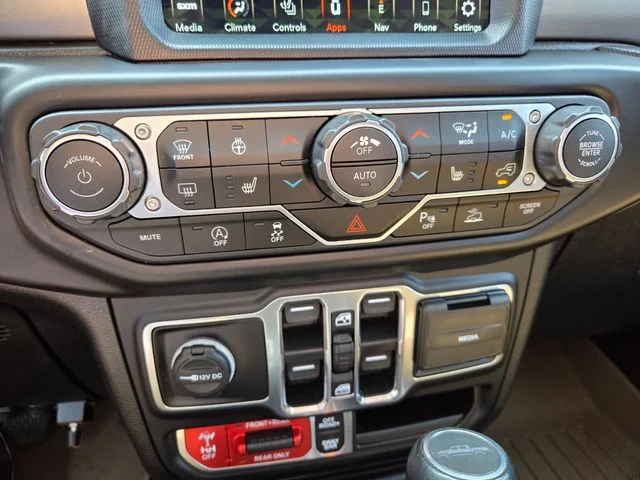 Certified Used 2020 White Jeep Rubicon image 29