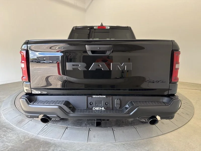 New 2026 Diamond Black Crystal Pearl-Coat Exterior Paint RAM Warlock image 6