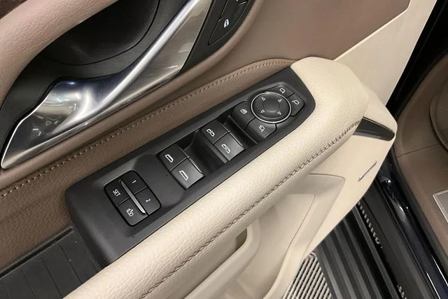 2023 GMC Yukon Denali - Photo 41