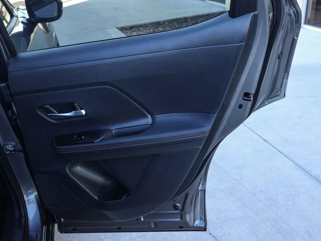 Used 2025 Gray Nissan SR image 18