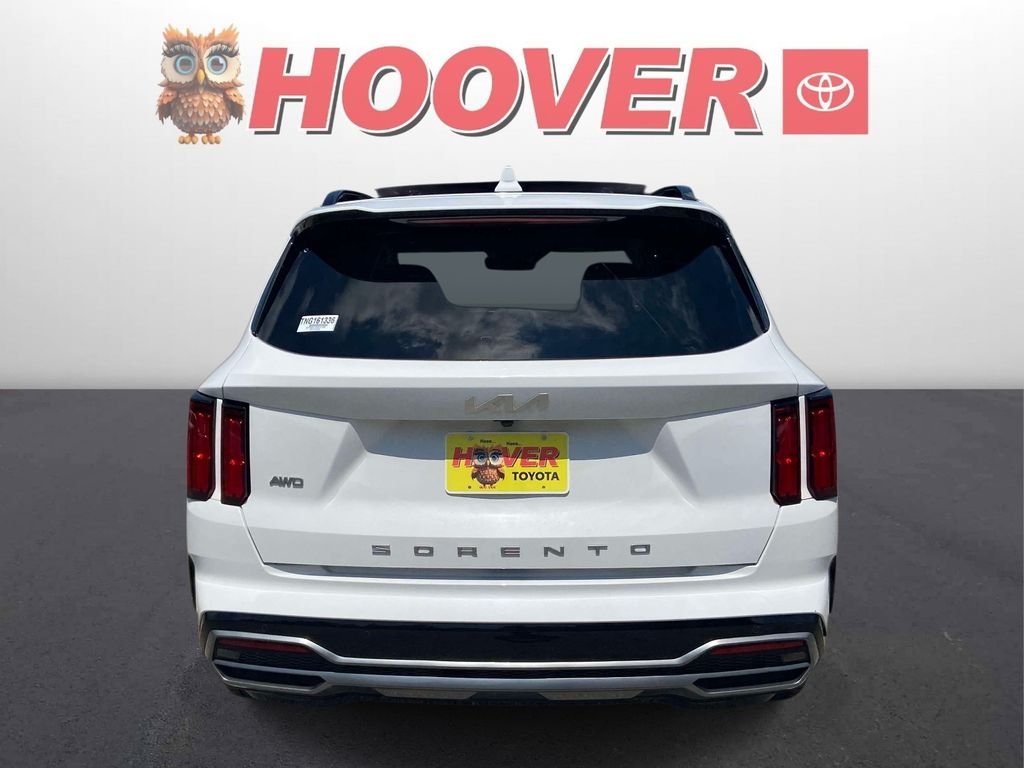 Used 2022 White Kia SX image 3