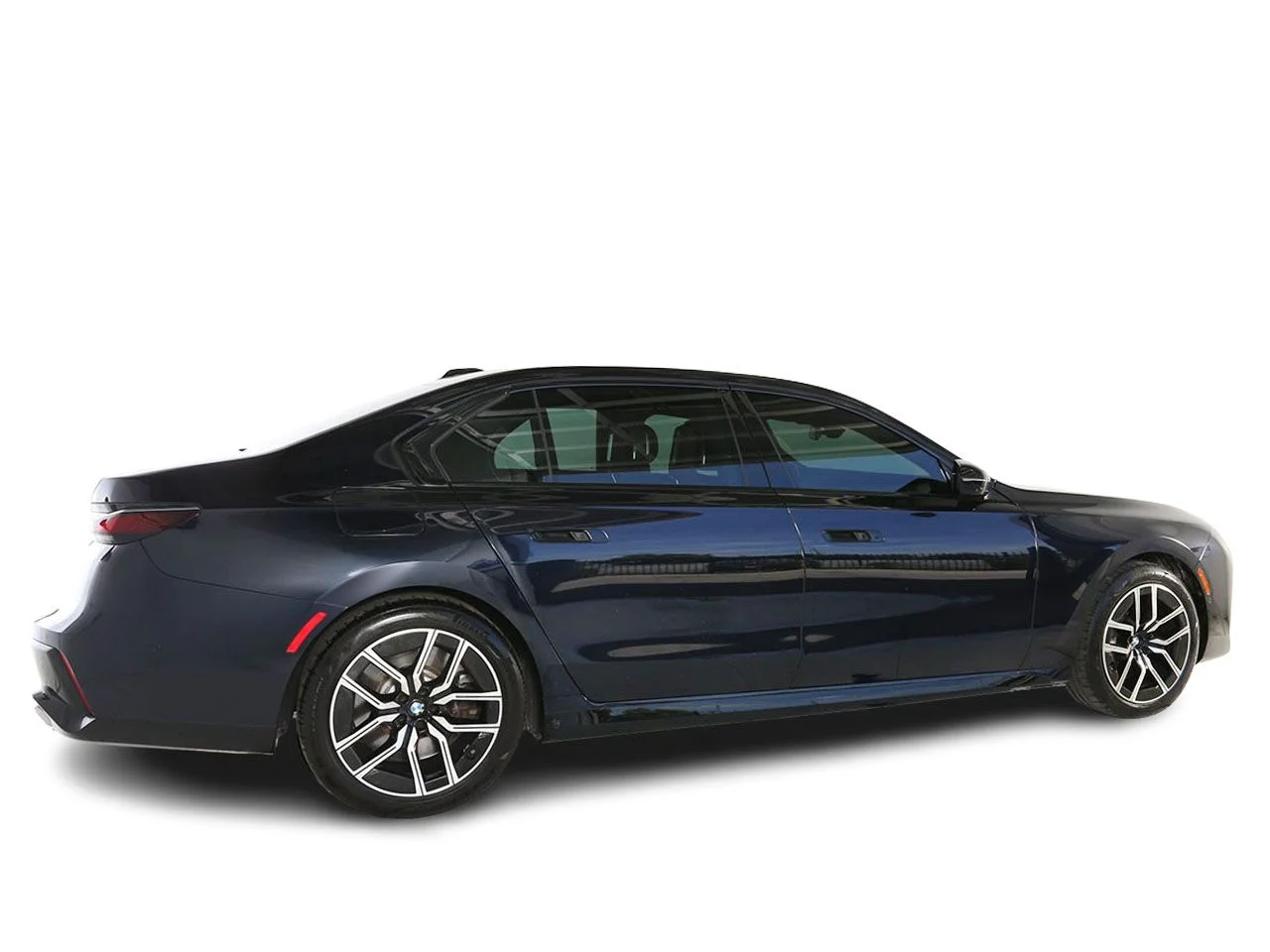 Used 2023 Black BMW 760i xDrive image 12