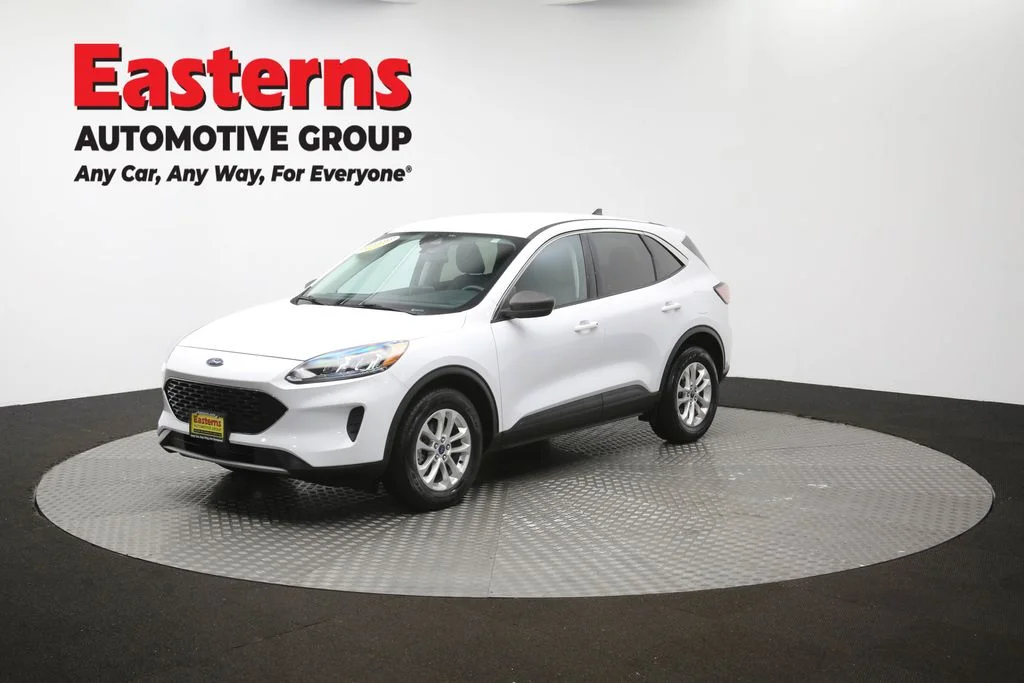 Used 2022 White Ford SE image 56