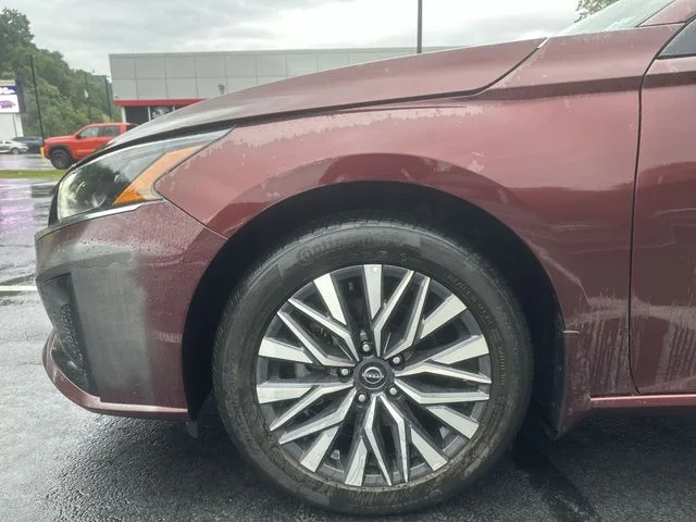 Used 2023 Red Nissan 2.5 SV image 20