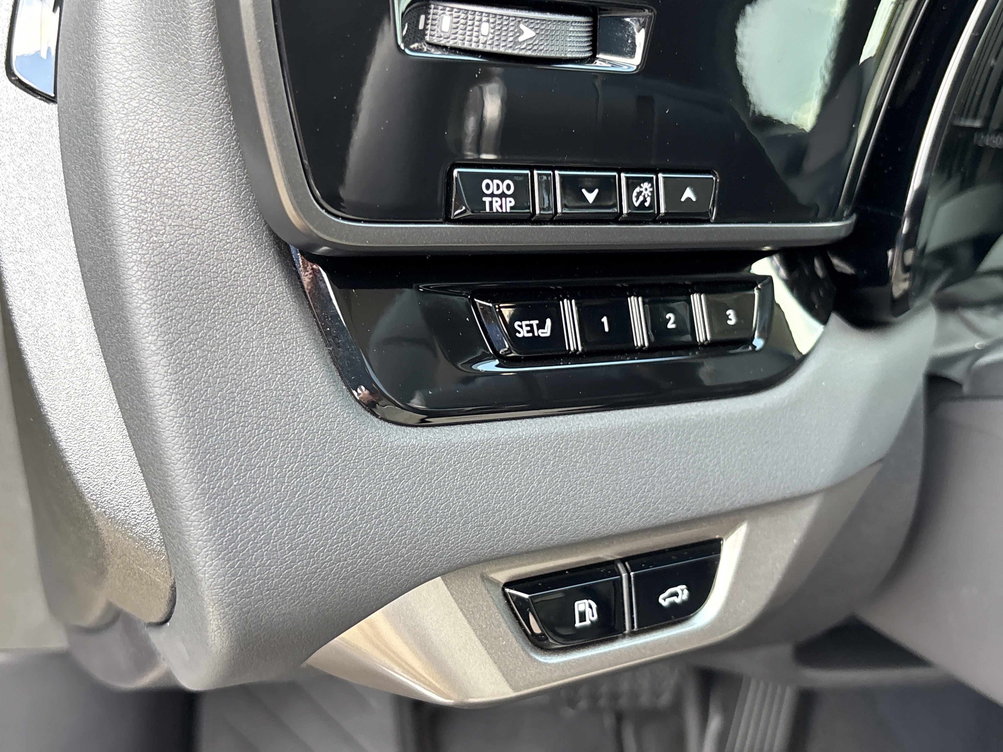 Used 2025 Black Lexus RX 350 Premium Plus image 23