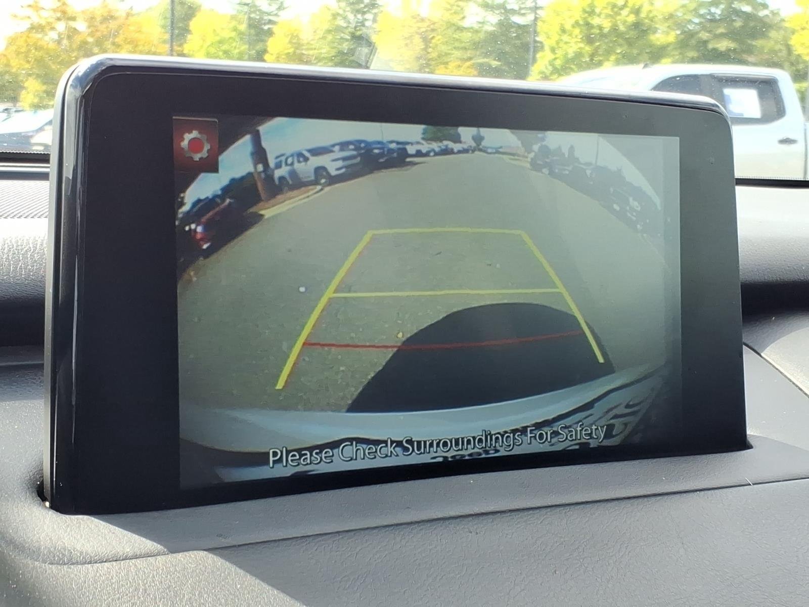 Used 2019 Snowflake White Pearl Mica Mazda Touring image 4