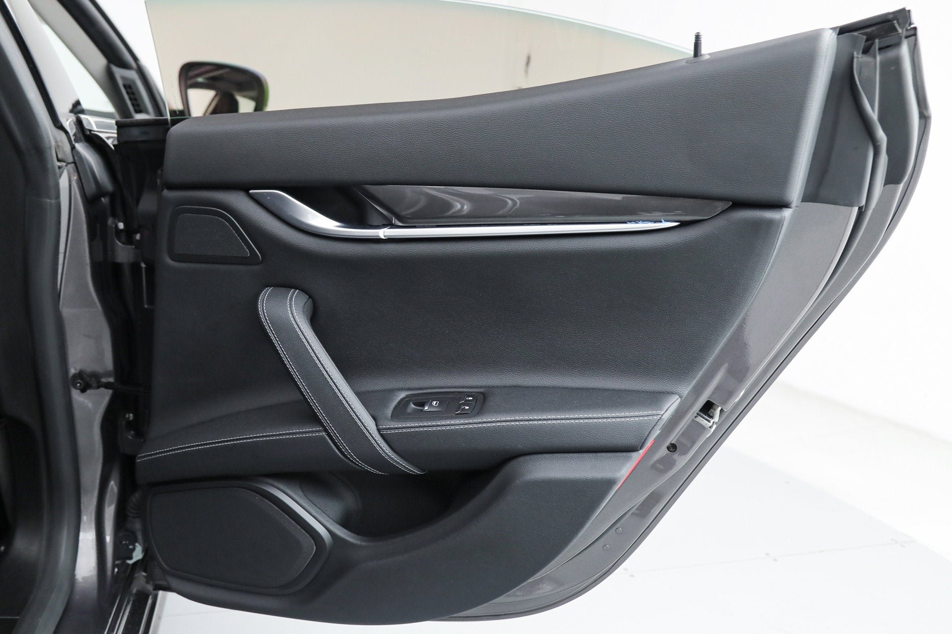 Used 2021 Gray Maserati S Q4 image 14
