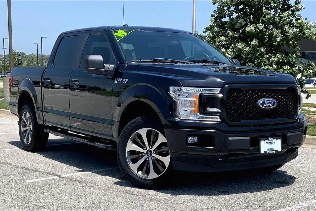Used 2019 Black Ford XL image 30