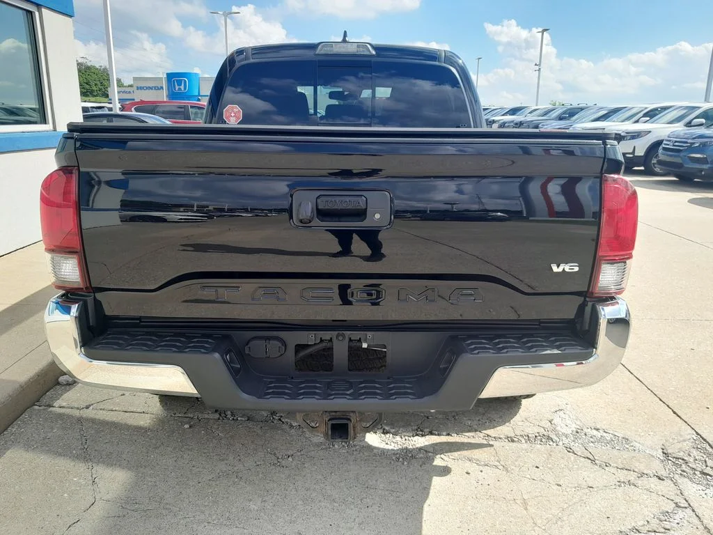 Used 2018 Black Toyota TRD Off-Road image 6