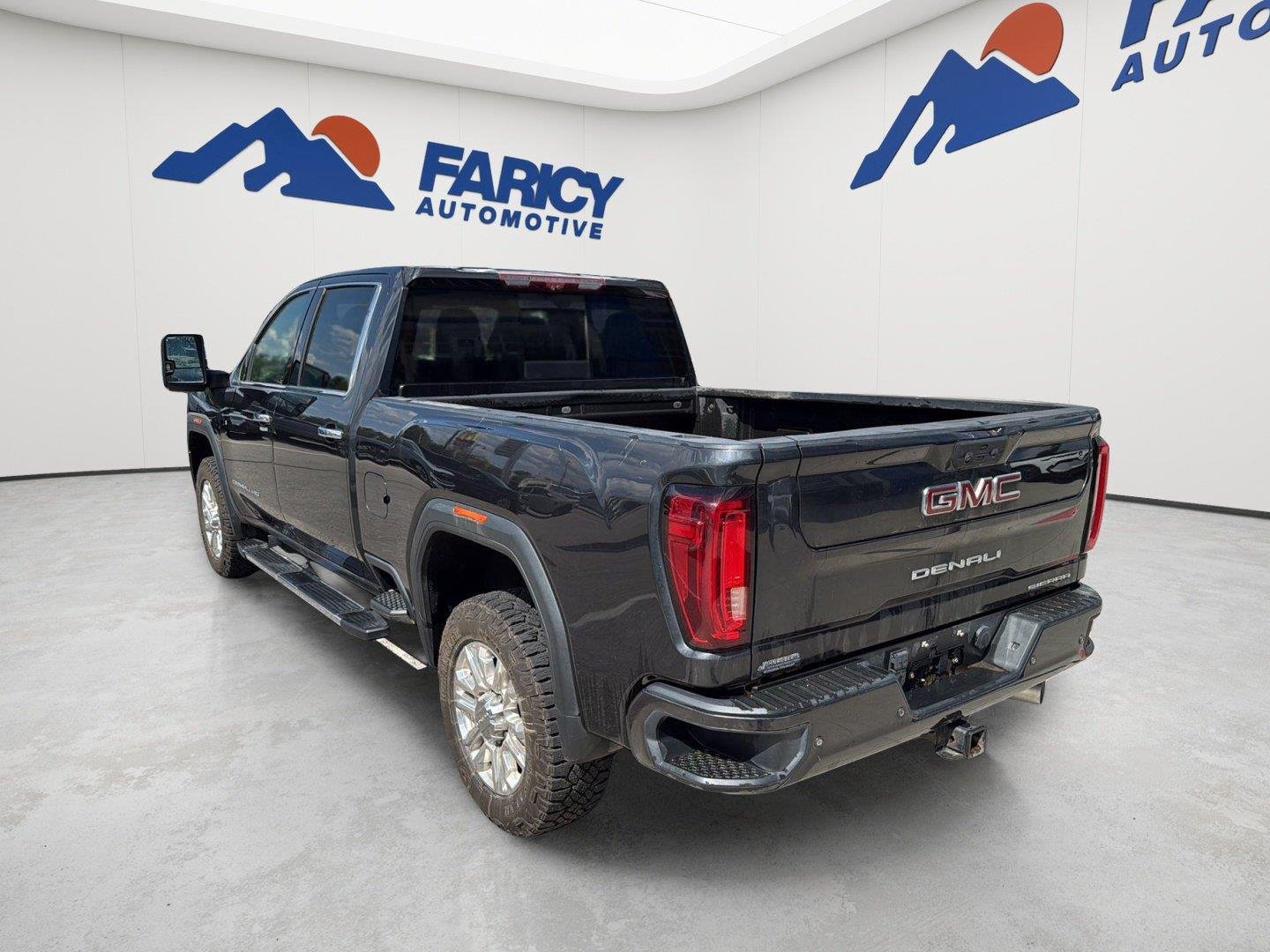 Used 2020 Carbon Black Metallic GMC Denali image 4