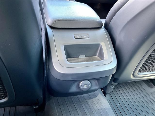 Used 2021 Gray Metallic Volvo T5 Momentum image 27