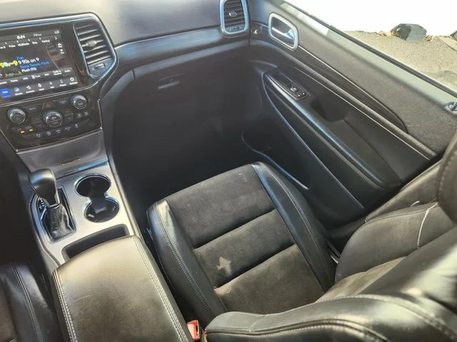 Used 2021 White Jeep Laredo X image 14