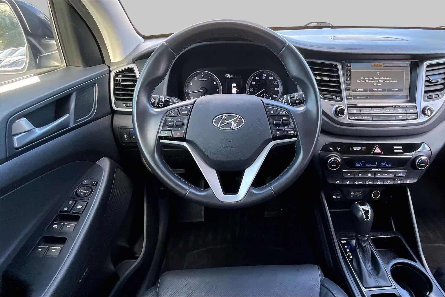 Used 2017 Coliseum Gray Hyundai Limited image 6