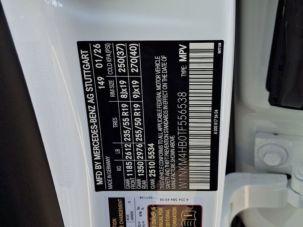 New 2026 Polar White Mercedes-Benz GLC 300 image 37