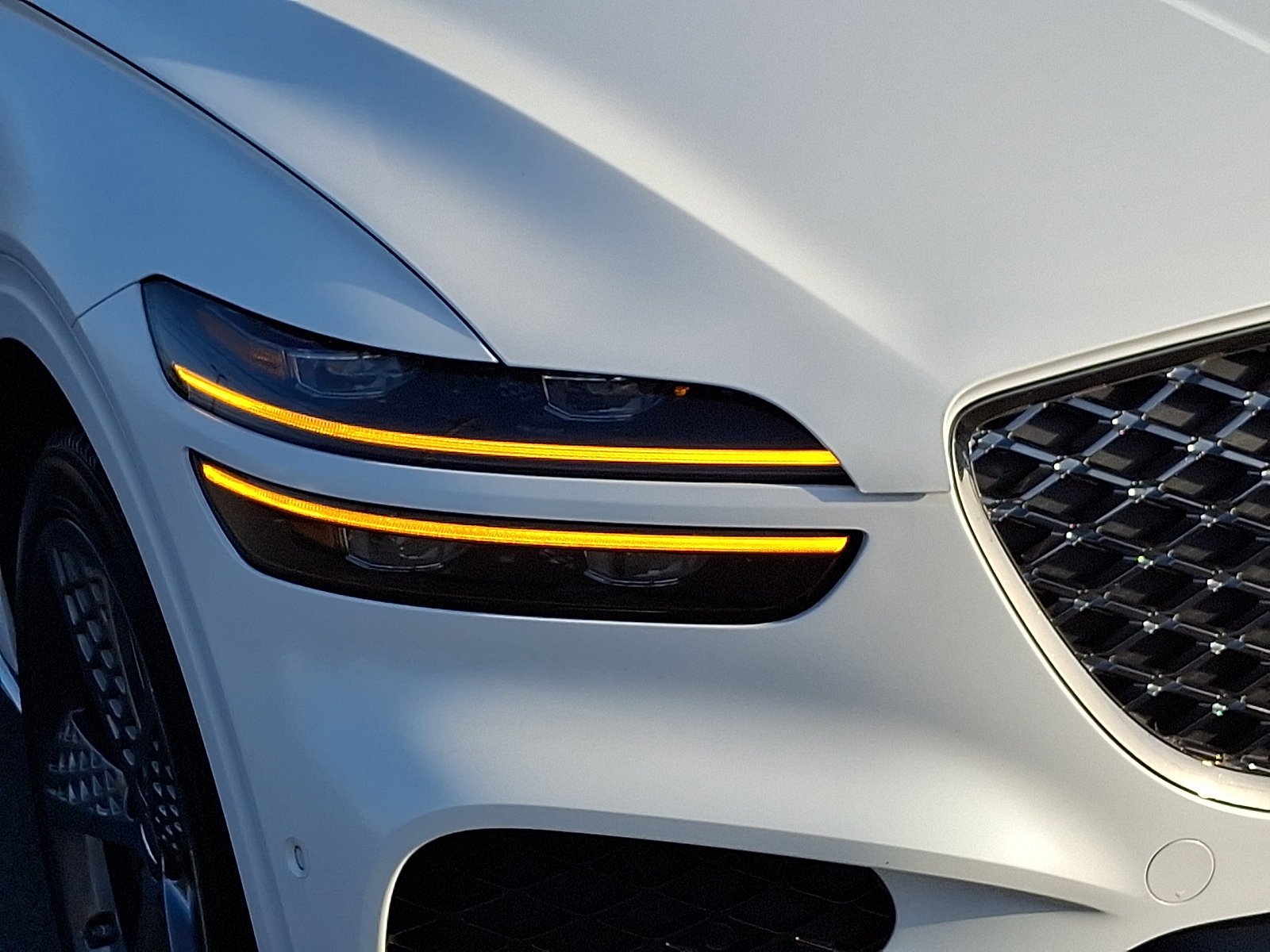 Certified Used 2023 Matterhorn White Genesis 3.5T Sport image 9