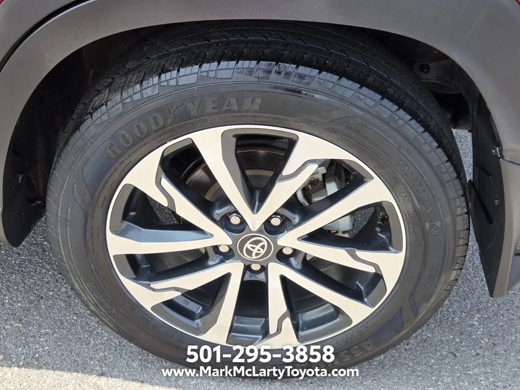 Used 2024 Red Toyota XLE image 16