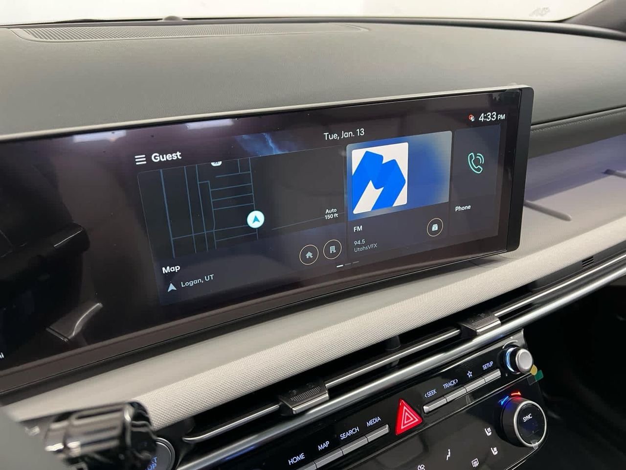 New 2026 Phantom Black Hyundai Limited AWD image 16