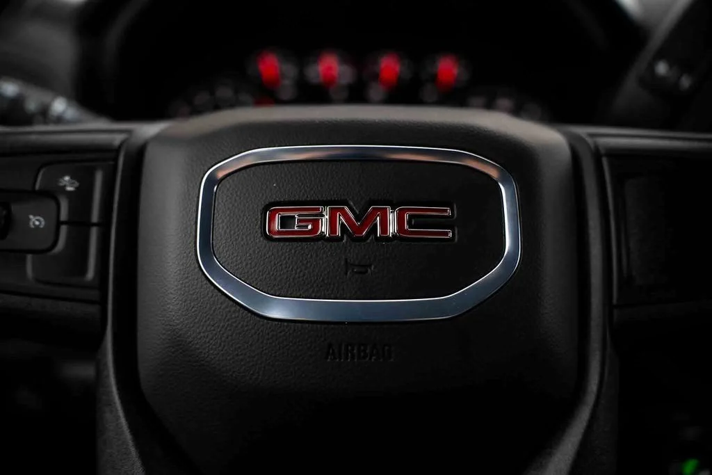 2025 GMC Sierra 2500HD Pro - Photo 16