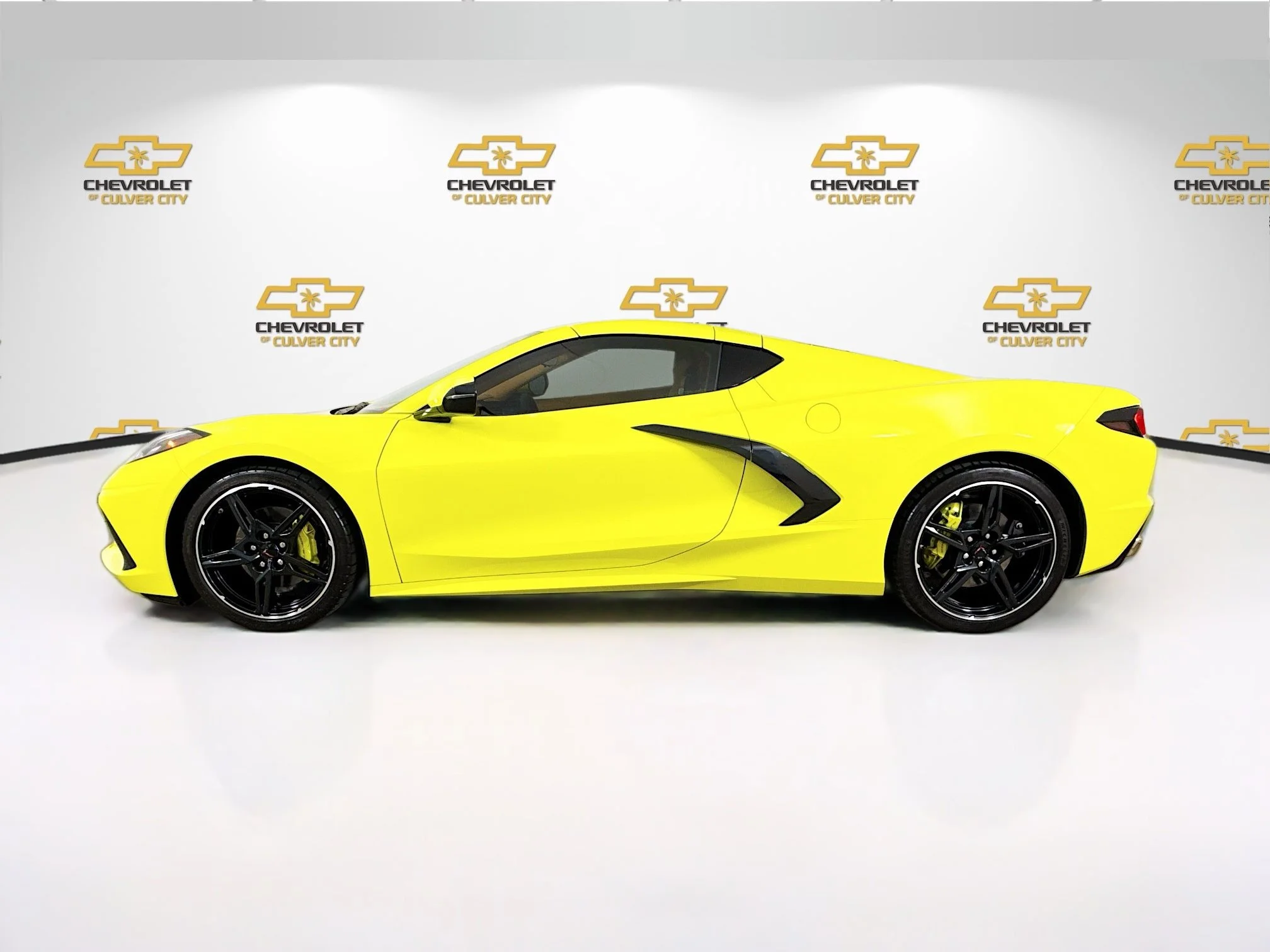 Used 2023 ACCELERATE YELLOW METALLIC Chevrolet 3LT image 5